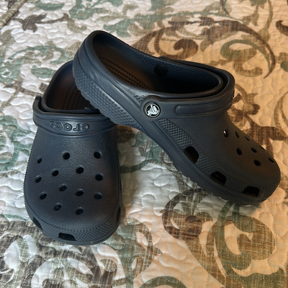Classic Crocs - Navy Blue